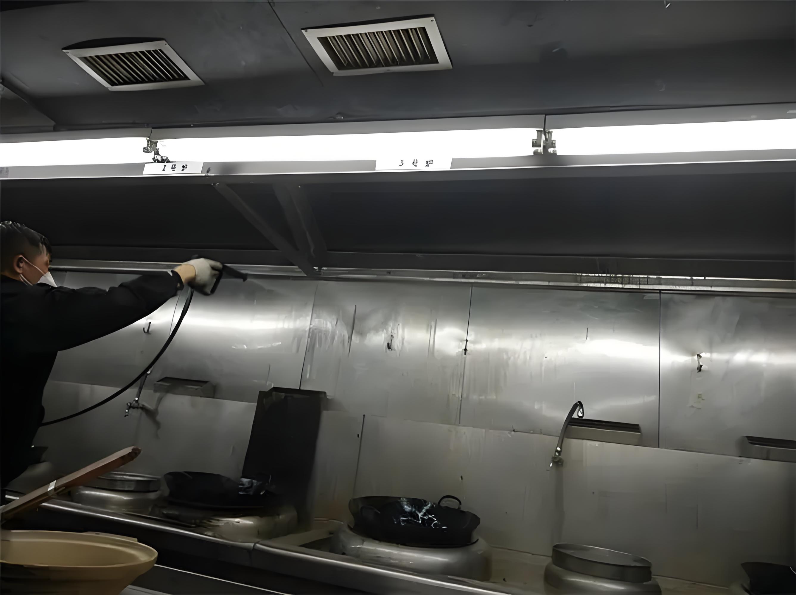 商业油烟机深度清洗与维护全指南